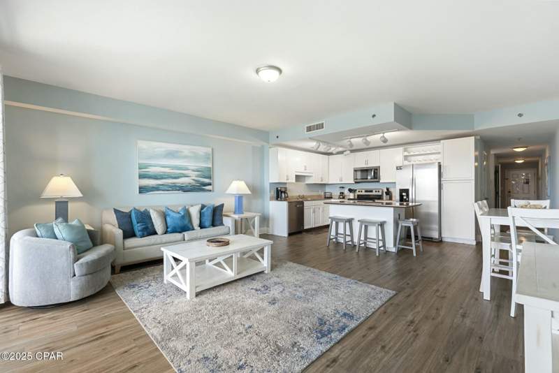 1 bedroom Condominium at 9860 S Thomas Drive 913, Laketown Wharf, Panama City Beach — photo 2