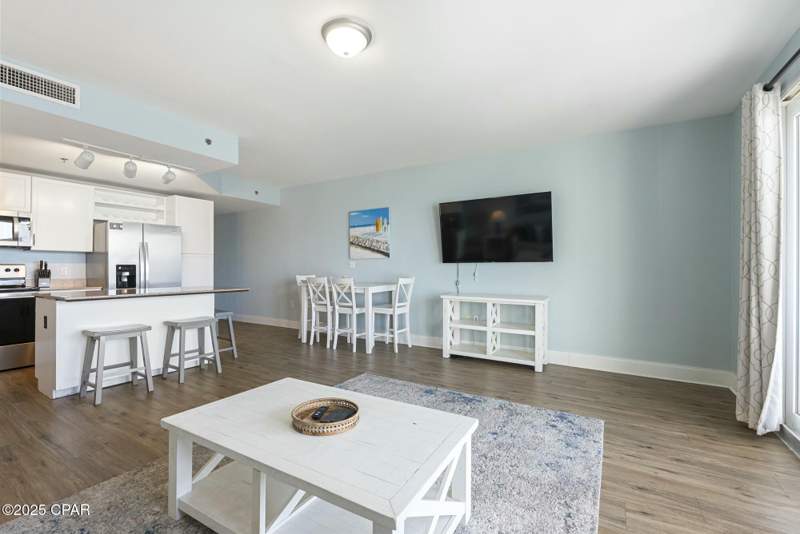 1 bedroom Condominium at 9860 S Thomas Drive 913, Laketown Wharf, Panama City Beach — photo 3