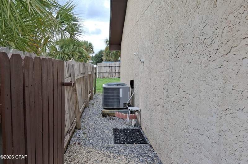 2 bedroom SingleFamilyResidence at 6920 Beach Drive, Holiday Beach Unit 10, Panama City Beach — photo 4