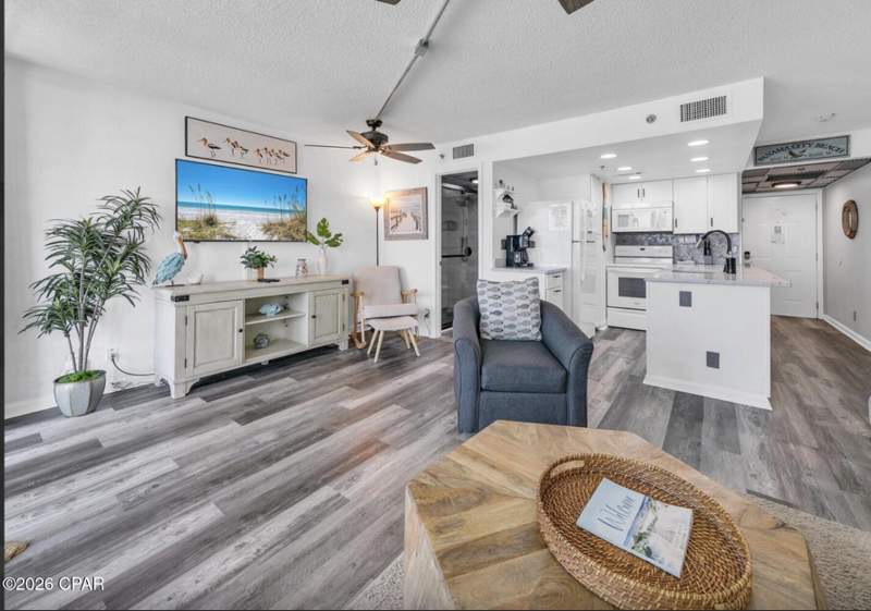 1 bedroom Condominium at 9850 S Thomas Drive 404E, Sunbird Condo, Panama City Beach — photo 3