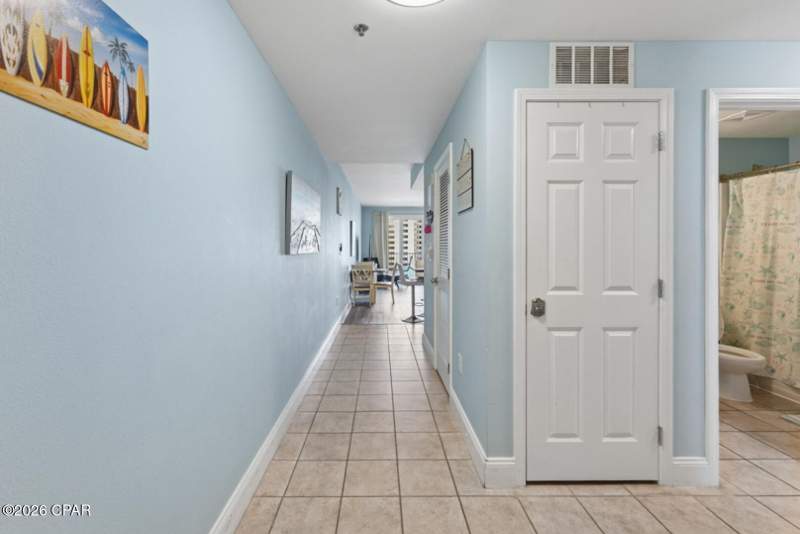 3 bedroom Condominium at 9860 S Thomas Drive 508, Laketown Wharf, Panama City — photo 2