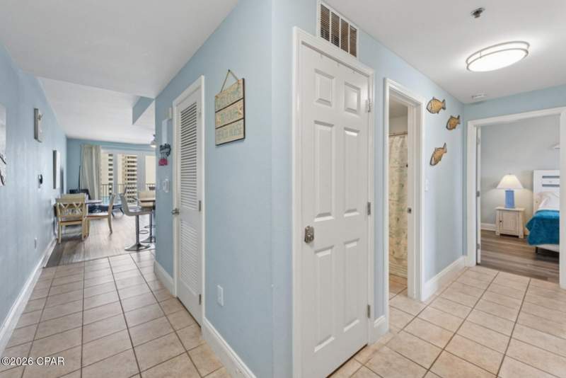 3 bedroom Condominium at 9860 S Thomas Drive 508, Laketown Wharf, Panama City — photo 3