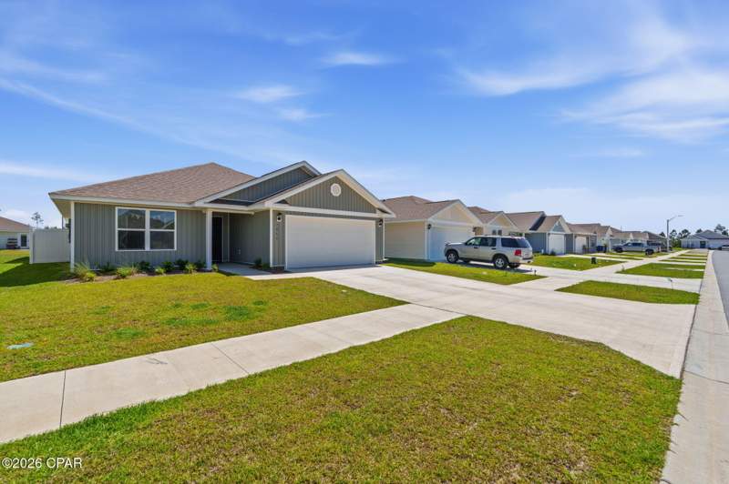 3 bedroom SingleFamilyResidence at 7066 George Day Lane, Liberty, Panama City — photo 3