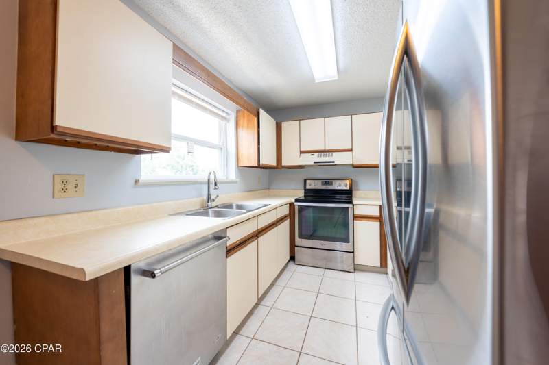 2 bedroom Attached at 1325 W 12th Street C6, Landing At Lake Caroline, Panama City — photo 3