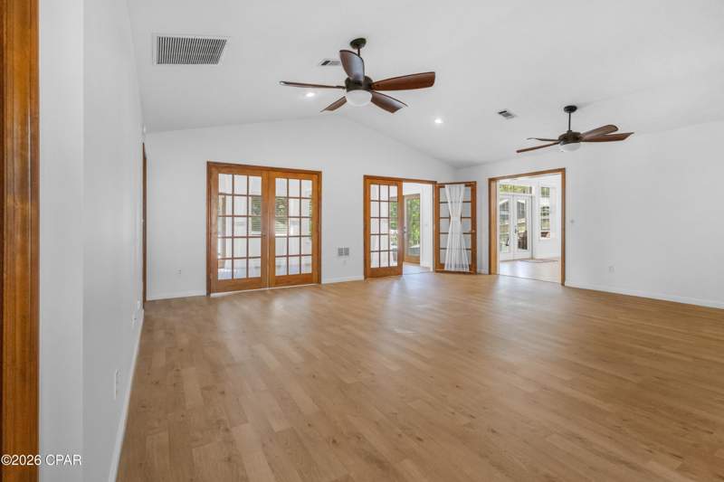 3 bedroom SingleFamilyResidence at 9927 Bedgood Road, Burnt Mill Creek, Southport — photo 3