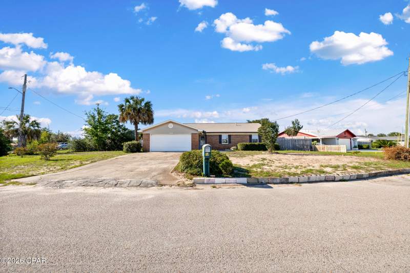 3 bedroom SingleFamilyResidence at 1525 Donna Avenue, Bay Front Unit 3, Panama City — photo 4