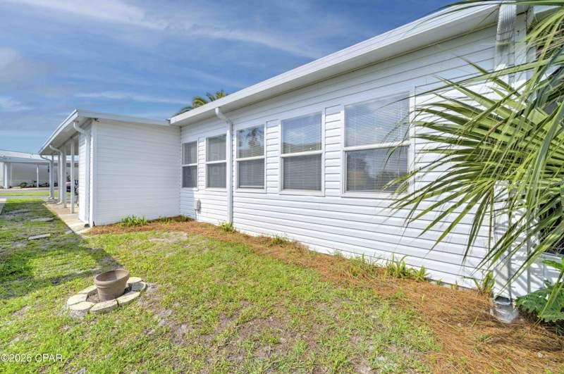 1 bedroom ManufacturedHome at 1219 Thomas Drive 69, Emerald Pointe Resort, Panama City Beach — photo 5