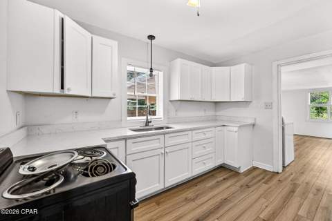 906 Harmon Avenue, Panama City FL - photo 7 of 30