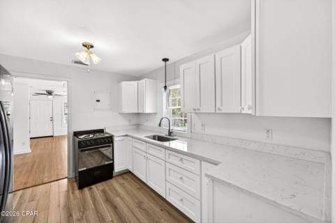 906 Harmon Avenue, Panama City FL - photo 9 of 30