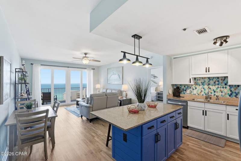 3 bedroom Condominium at 9860 S Thomas Drive 1510, Laketown Wharf, Panama City — photo 5