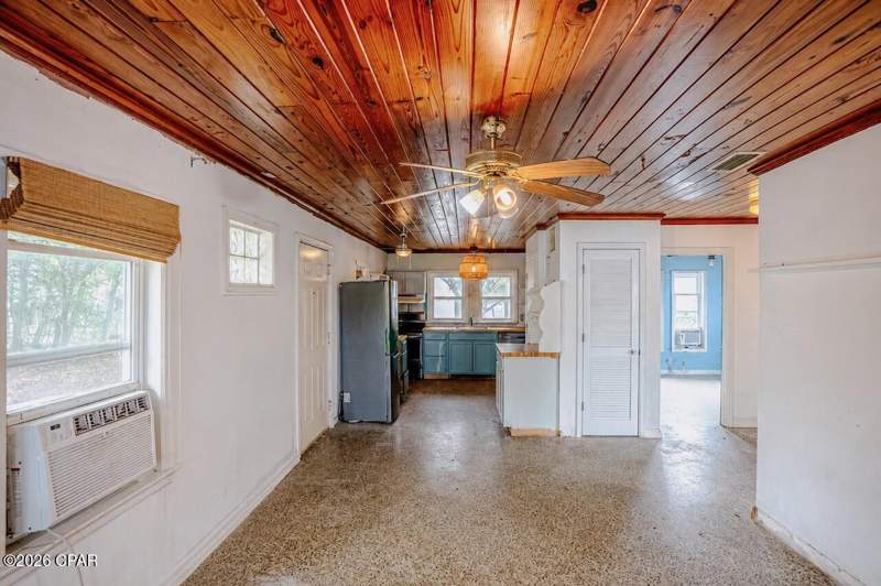 2 bedroom SingleFamilyResidence at 117 Christmas Tree Lane, Laguna Beach Estates 5th Add, Panama City Beach — photo 5