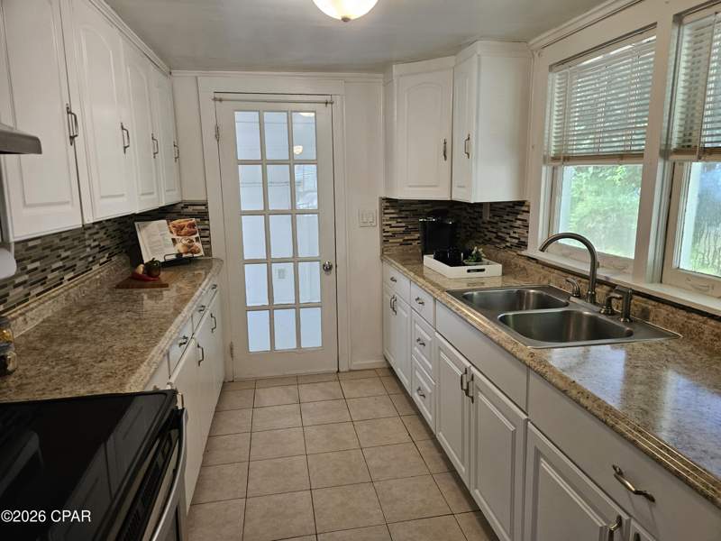3 bedroom SingleFamilyResidence at 2312 E 17th Street, St Andrews Bay Dev Co, Panama City — photo 5