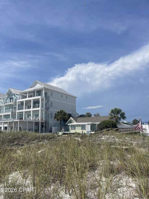 8301 Surf Drive, Panama City FL - photo 6 of 36