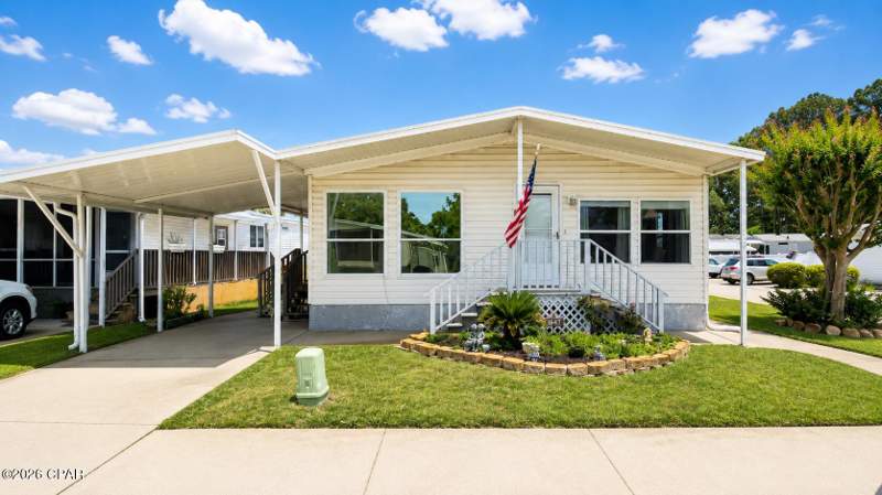 3 bedroom ManufacturedHome at 1647 Acre Circle, Greenwood Acres, Panama City Beach — photo 2