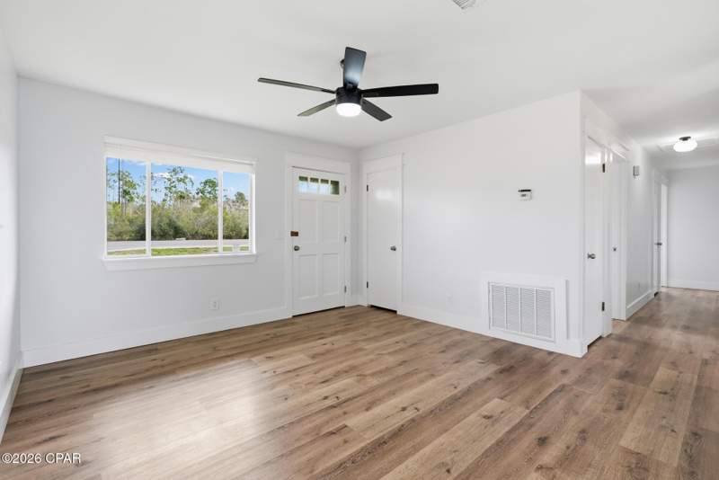 3 bedroom SingleFamilyResidence at 1929 Frankford Avenue, Hentz 1st Add Unit A, Panama City — photo 5