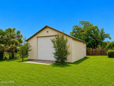 922 Radcliff Avenue, Lynn Haven FL - photo 9 of 58