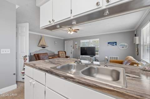 7813 N Lagoon Drive 4G, Panama City Beach FL - photo 10 of 33