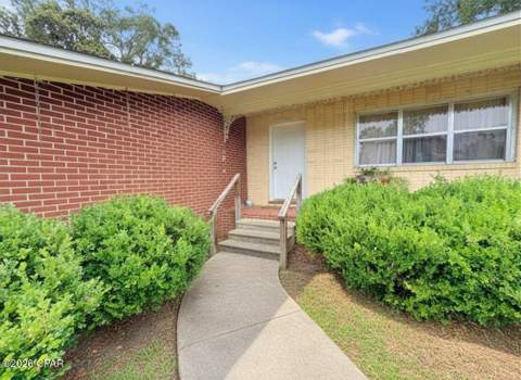 711 N Oklahoma Street, Bonifay FL - photo 6 of 32