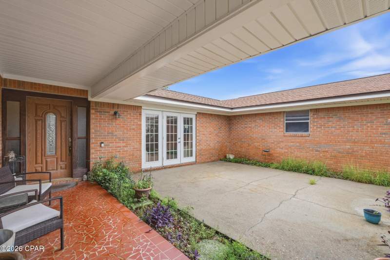 3 bedroom SingleFamilyResidence at 1021 Buena Vista Boulevard, Bayside, Panama City — photo 3