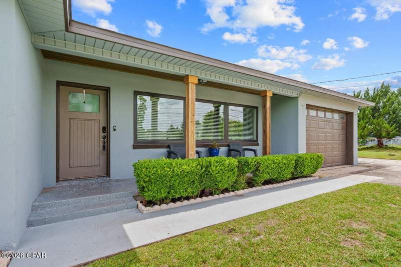 3 bedroom SingleFamilyResidence at 3140 Douglas Road, Douglas Road Sub, Panama City — photo 3