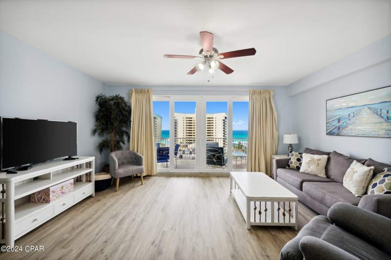 1 bedroom Condominium at 9860 S Thomas Drive 519, Laketown Wharf, Panama City — photo 3