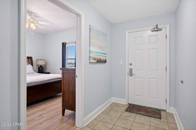 1 bedroom Condominium at 9860 S Thomas Drive 519, Laketown Wharf, Panama City — photo 4