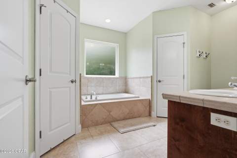 3995 Quail Avenue, Chipley FL - photo 20 of 36