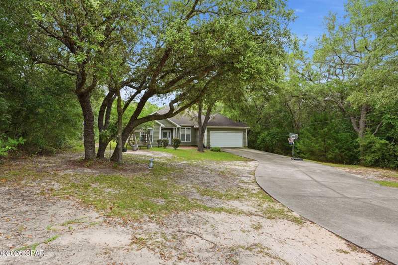 4 bedroom SingleFamilyResidence at 3995 Quail Avenue, Sunny Hills, Chipley — photo 5