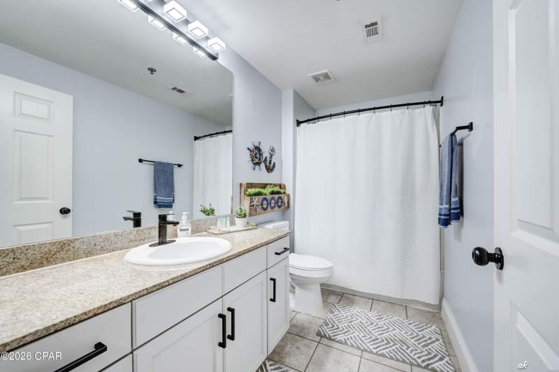 1 bedroom Condominium at 9860 S Thomas Drive 1216, Laketown Wharf, Panama City Beach — photo 5