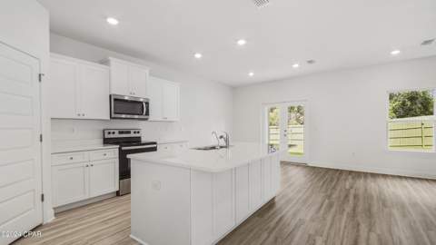 566 Hancock Way, Panama City Beach FL - photo 15 of 48