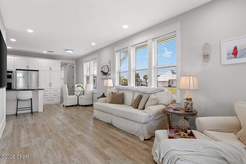 3 bedroom SingleFamilyResidence at 112 St Frances Street, Casuna, Mexico Beach — photo 2