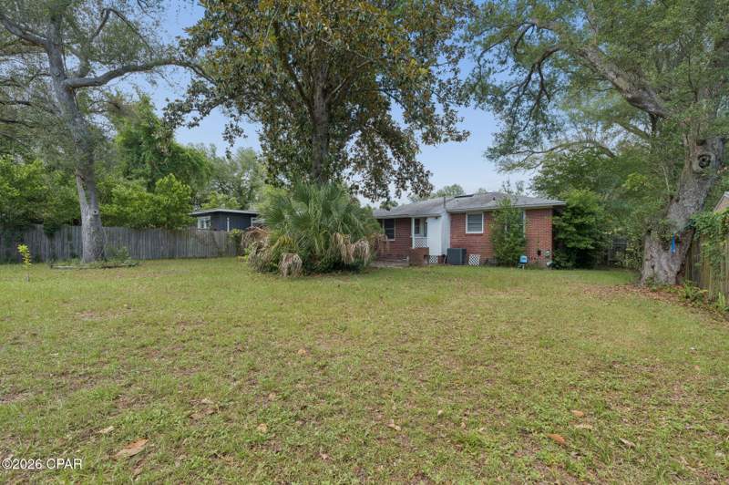 3 bedroom SingleFamilyResidence at 111 N Marie Drive, Cove Terrace, Panama City — photo 3