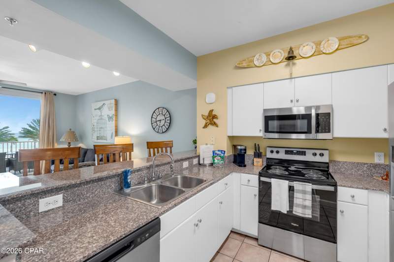 2 bedroom Condominium at 9900 S Thomas Drive 413, Shores Of Panama, Panama City Beach — photo 4
