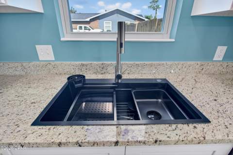 360 Bell Circle, Lynn Haven FL - photo 9 of 42