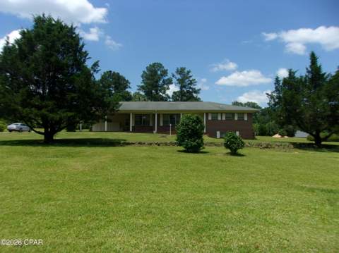 409 E Wisconsin Avenue, Bonifay FL - photo 11 of 36