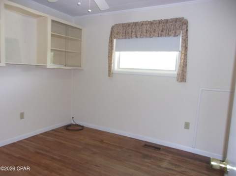 409 E Wisconsin Avenue, Bonifay FL - photo 19 of 36