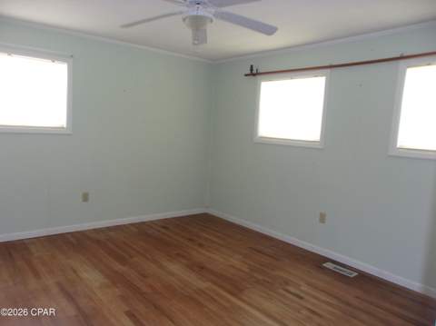 409 E Wisconsin Avenue, Bonifay FL - photo 22 of 36