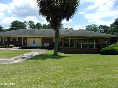 409 E Wisconsin Avenue, Bonifay FL - photo 6 of 36