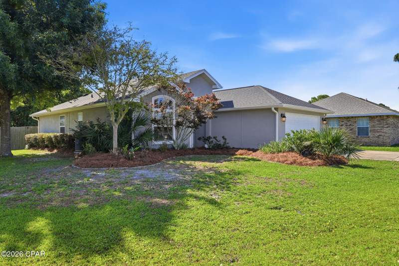 4 bedroom SingleFamilyResidence at 302 Jase Court, Hidden Pines Phase Vi, Panama City Beach — photo 2