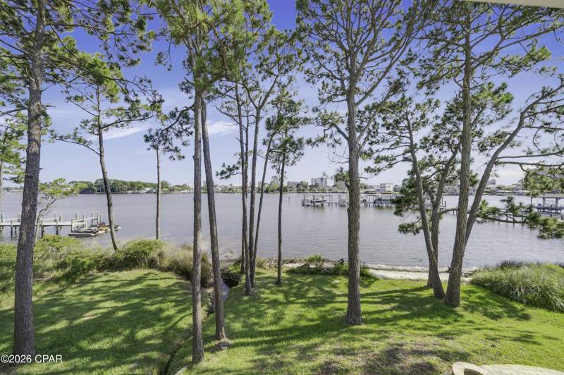 4 bedroom SingleFamilyResidence at 7009 N Lagoon Drive 119, Lagoon Estates, Panama City — photo 5
