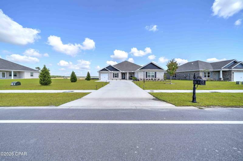 4 bedroom SingleFamilyResidence at 207 Lake Merial Boulevard, Lake Merial, Panama City — photo 5