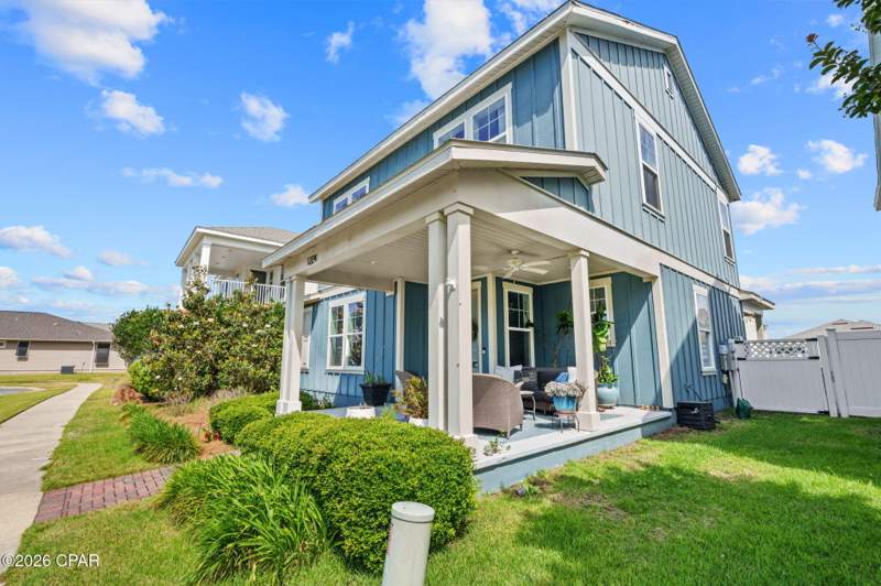 4 bedroom SingleFamilyResidence at 1224 Finch Street, Sweetbay, Panama City — photo 2