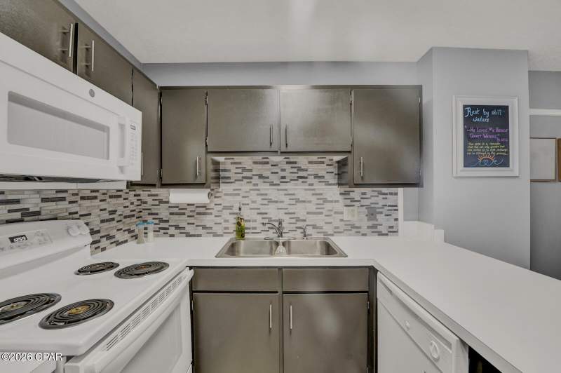 2 bedroom Condominium at 4277 Kingfish Lane 277, Bay Point Studio Villas Unit 3, Panama City — photo 5