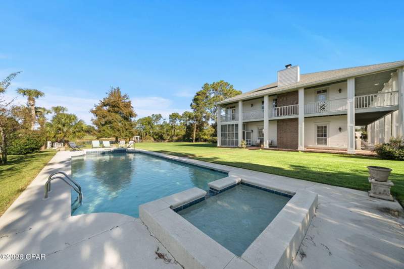 4 bedroom SingleFamilyResidence at 131 Legend Lakes Drive, Legend Lakes, Panama City Beach — photo 2