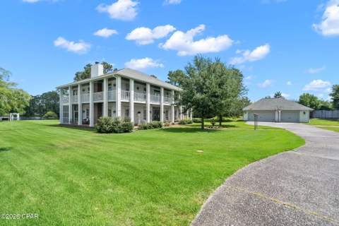 131 Legend Lakes Drive, Panama City Beach FL - photo 8 of 77
