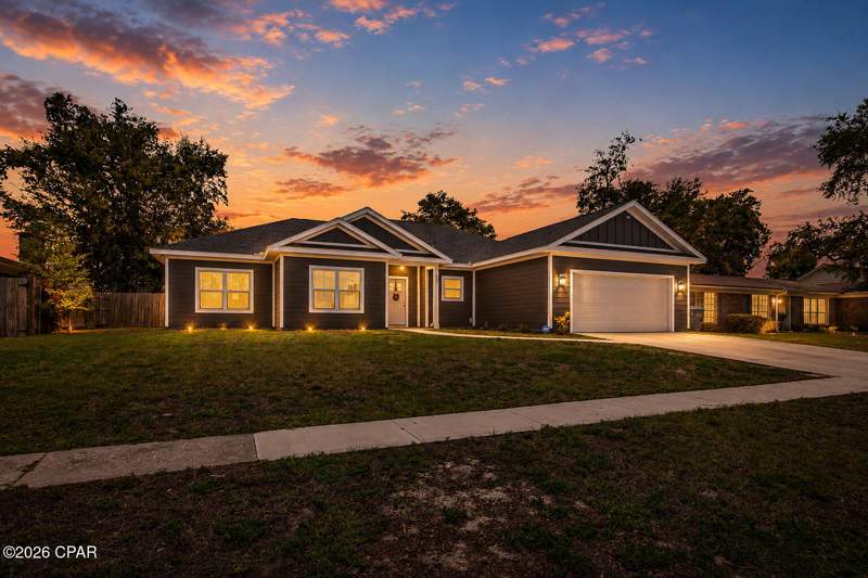 4 bedroom SingleFamilyResidence at 137 H L Sudduth Drive, Lannie Rowe Lake Estates U-10, Panama City — photo 2