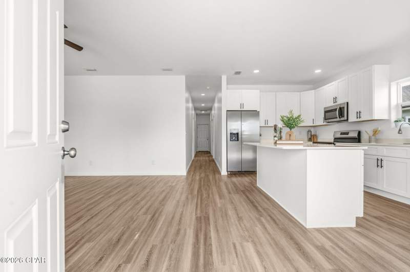 3 bedroom SingleFamilyResidence at 521 Kraft Avenue, Shermans Add, Panama City — photo 3