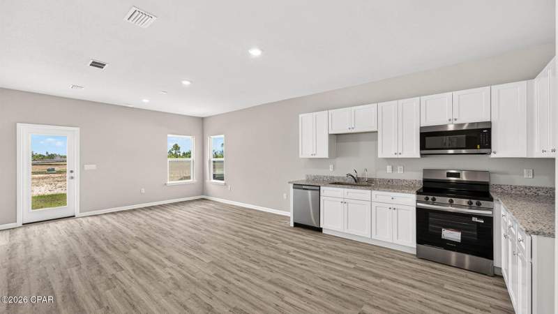 4 bedroom SingleFamilyResidence at 7352 John Levitow Lane, Liberty, Panama City — photo 5