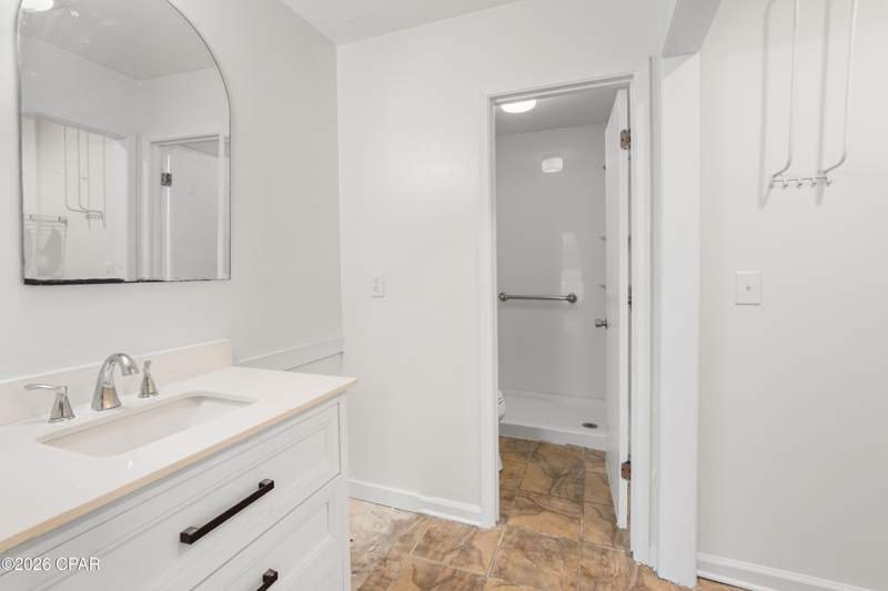 2 bedroom Attached at 522 Arrow Street, Hickory Park, Panama City — photo 5