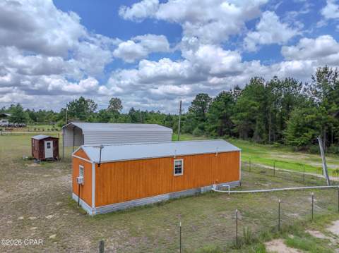422 Mcduff Drive, Alford FL - photo 6 of 37